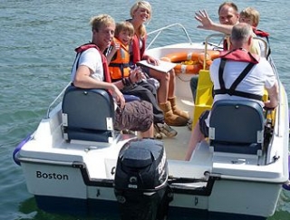  Saliendo a pescar en familia 